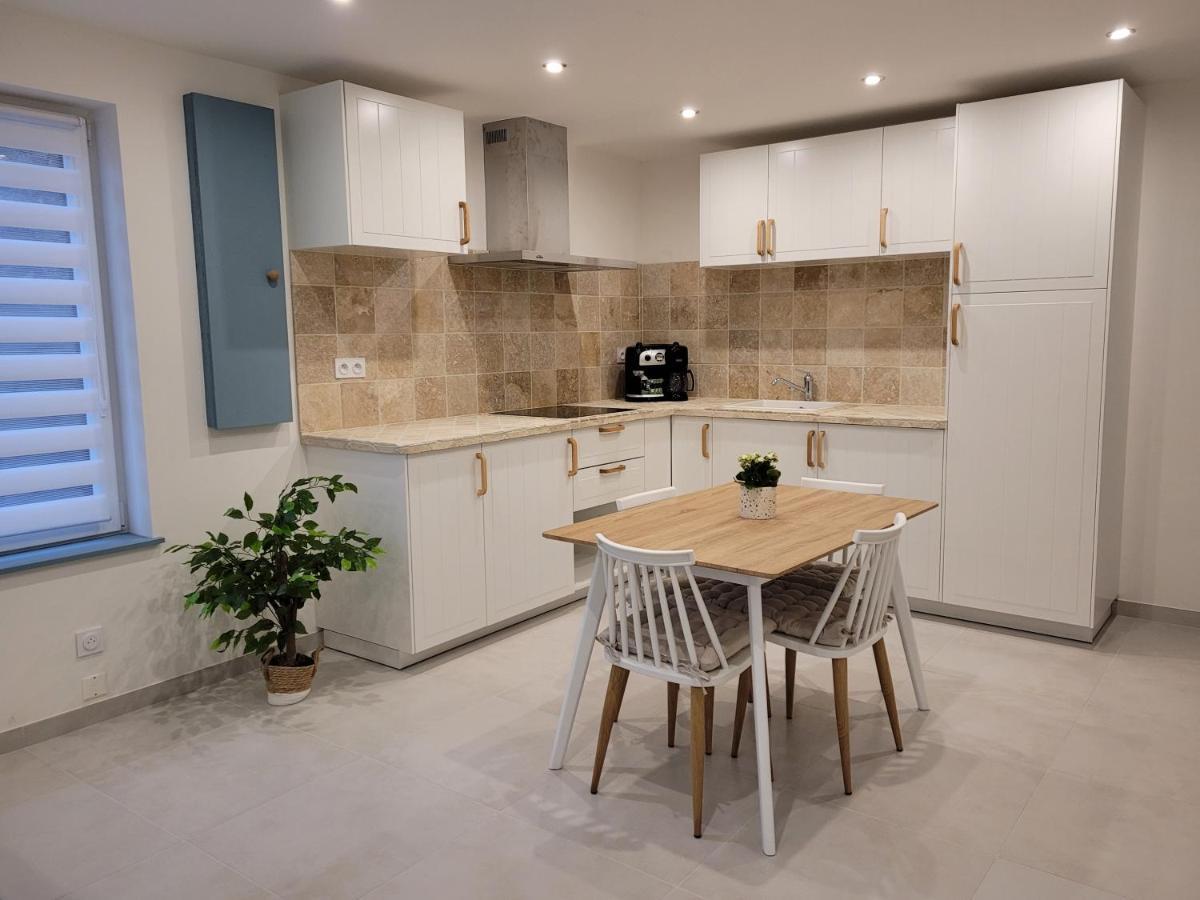 Il Vialetto, Appartement Capri, Spacieux, Tout Confort, Au Calme Jeumont Exteriér fotografie