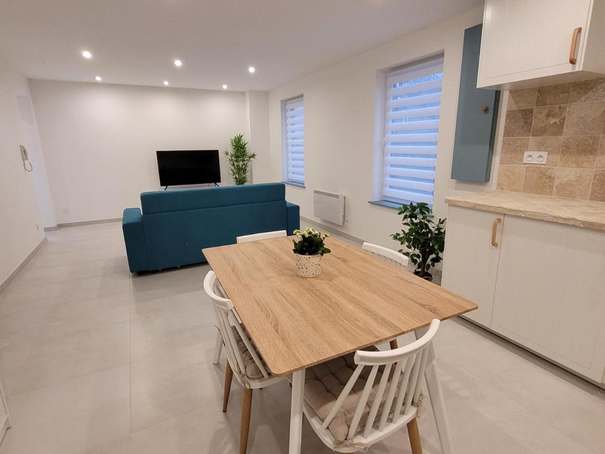 Il Vialetto, Appartement Capri, Spacieux, Tout Confort, Au Calme Jeumont Exteriér fotografie